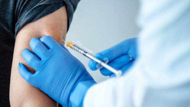 Nhiều người trên thế giới bị rối loạn máu hiếm gặp sau khi tiêm vaccine COVID-19