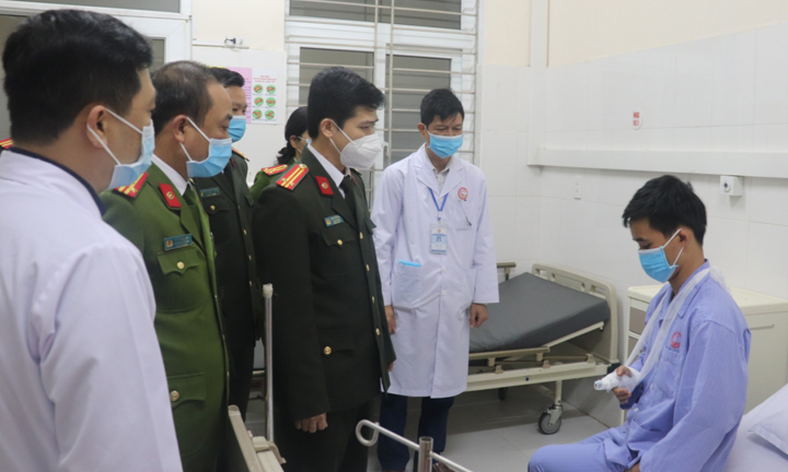 Quảng Ninh: Bắt khẩn cấp những kẻ đâm trọng thương một thiếu úy công an