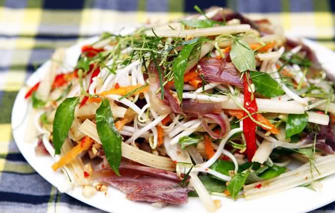 Cách làm nộm gà chống ngán sau những ngày ăn cỗ Tết