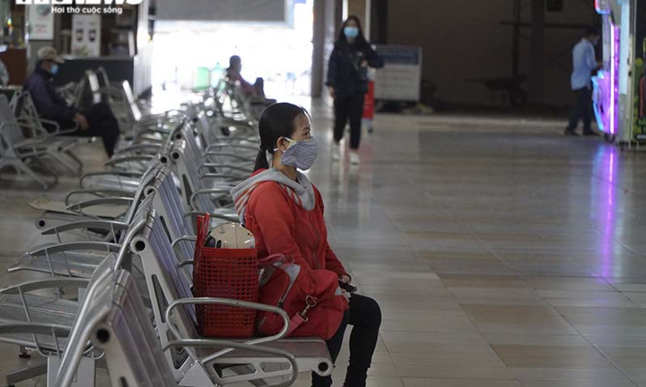 Ảnh: Bến xe miền Đông đìu hiu chưa từng thấy ngày mùng 7 Tết