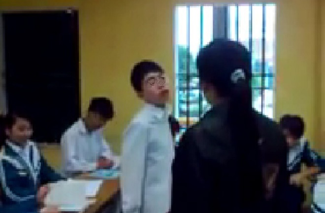 Thời chúng tôi, tuyệt không có việc trò hỗn với thầy, sao giờ băng hoại đến vậy?