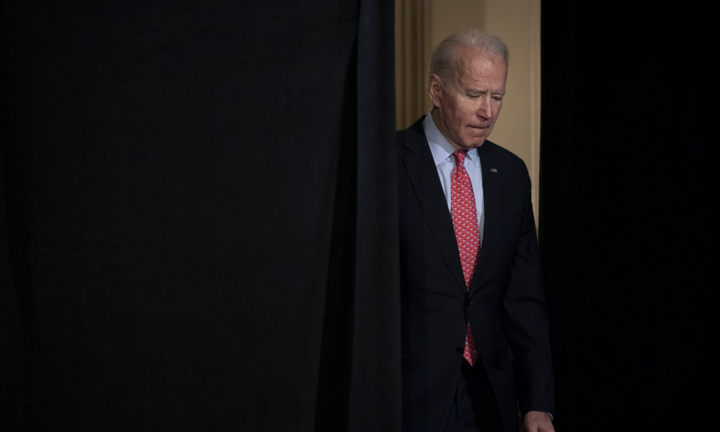 Tuần trăng mật sắp kết thúc, khó khăn bủa vây Tổng thống Biden