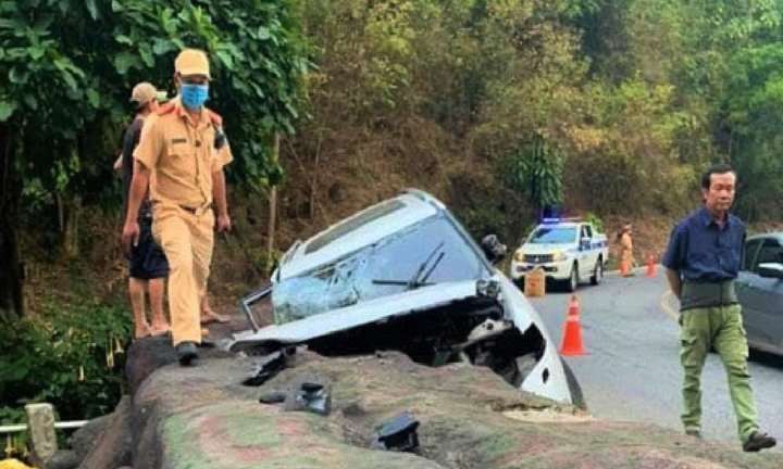 Ô tô gặp nạn trên đèo Bảo Lộc, gia đình 4 người thương vong