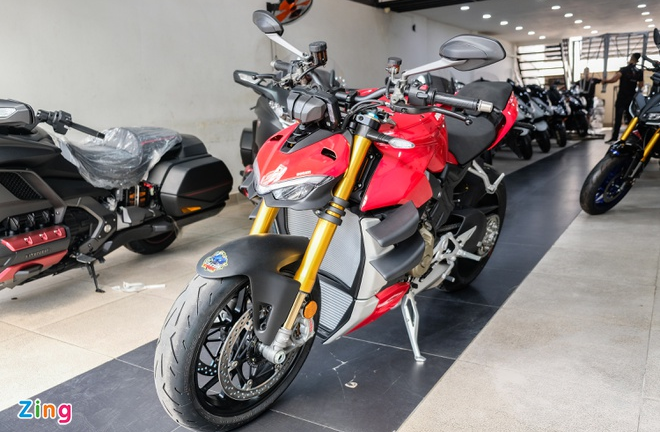 Những mẫu nakedbike chính hãng đắt nhất Việt Nam