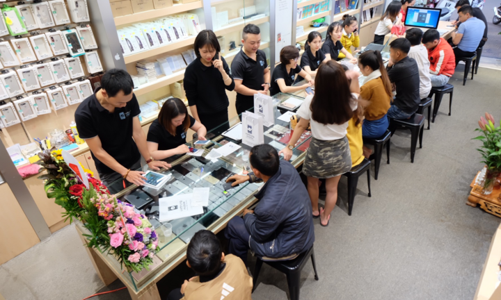 Việt Trung Mobile: Uy tín, chất lượng sản phẩm tạo nên giá trị thương hiệu