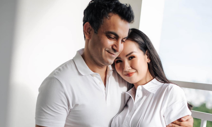Bà bầu 5 tháng Võ Hạ Trâm khoe ảnh hạnh phúc bên chồng Ấn Độ