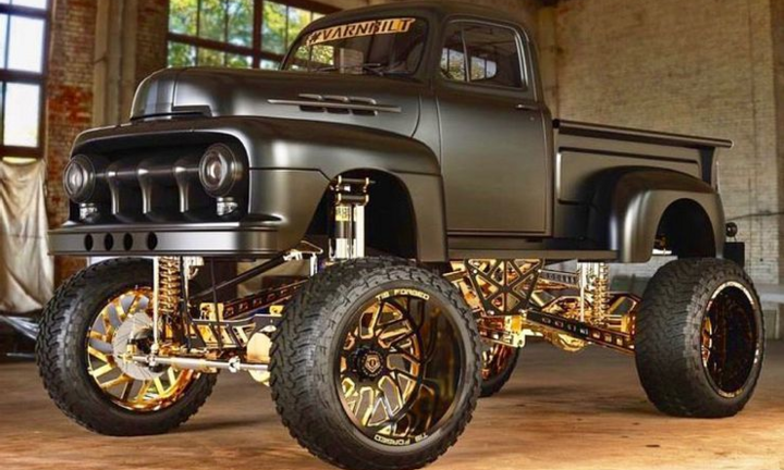 Những chiếc xe bán tải độ xấu 'thảm họa'