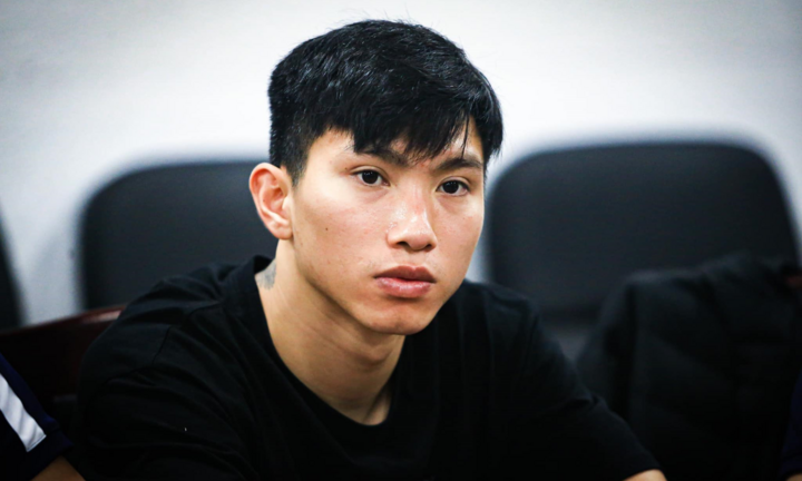 Văn Hậu chấn thương dai dẳng, 1 năm chỉ đá chính 1 trận 