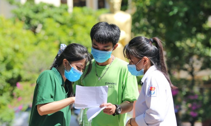 Lịch thi vào lớp 10 trường THPT chuyên Ngoại ngữ năm 2021