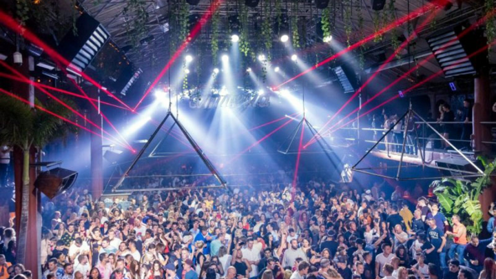 TP.HCM cho phép quán bar, vũ trường, karaoke mở cửa trở lại