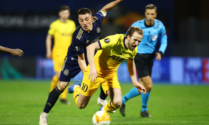 Tottenham của Mourinho bị hạ nhục ở Europa League