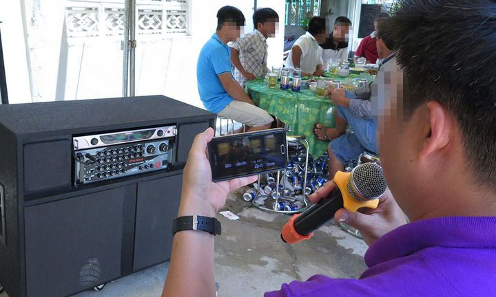 SCMP: Việt Nam đang phải đau đầu đối phó 'đại dịch' karaoke