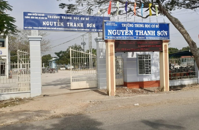 Bị tố gửi hình ảnh nhạy cảm cho nhân viên nữ, hiệu trưởng nói do vợ làm