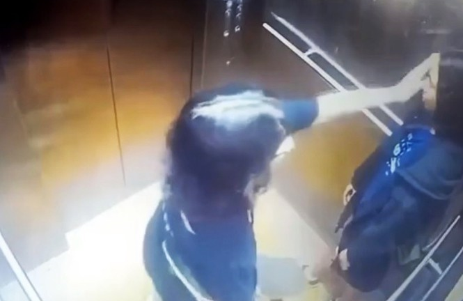 Hình ảnh cuối cùng của 2 cô gái trẻ trước khi rơi lầu chung cư ở TP.HCM