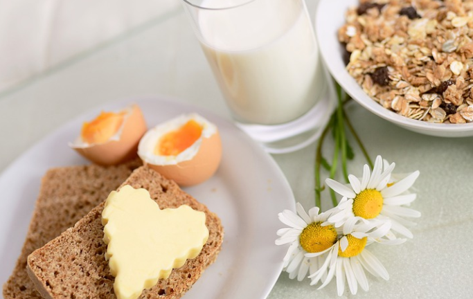 Những việc nên làm sau khi thức dậy buổi sáng