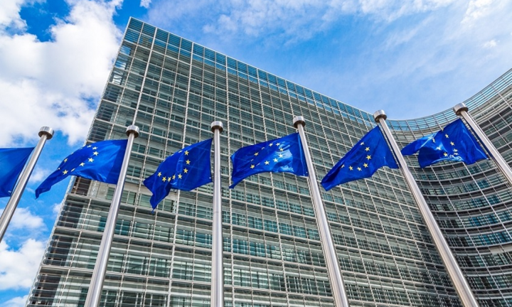 Thượng đỉnh EU phủ bóng bởi cuộc chiến vaccine và căng thẳng địa chính trị