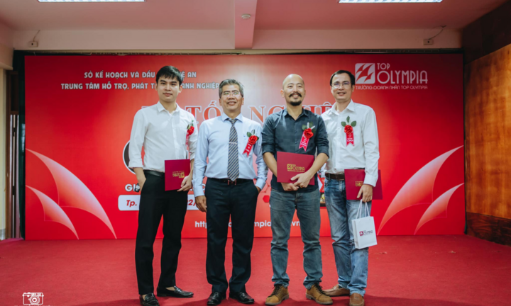 Câu chuyện khởi nghiệp giáo dục của chàng trai xứ Nghệ