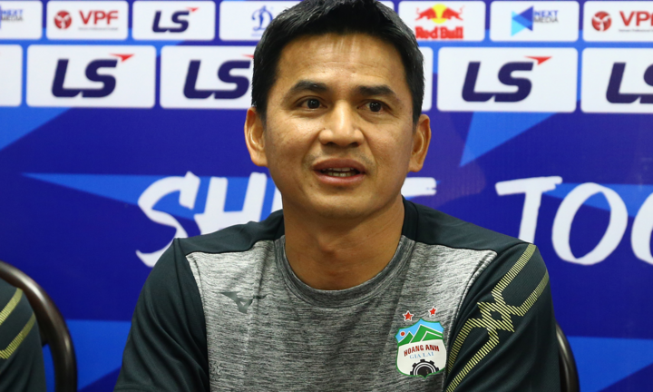 Kiatisak: HAGL lên đầu bảng, bầu Đức chỉ cười thôi, chẳng nói gì