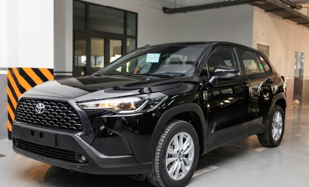 Toyota Corolla Cross khan hàng, khách phải chờ vài tháng