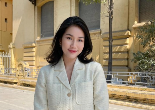 Á hậu Phương Anh tốt nghiệp thủ khoa Đại học RMIT