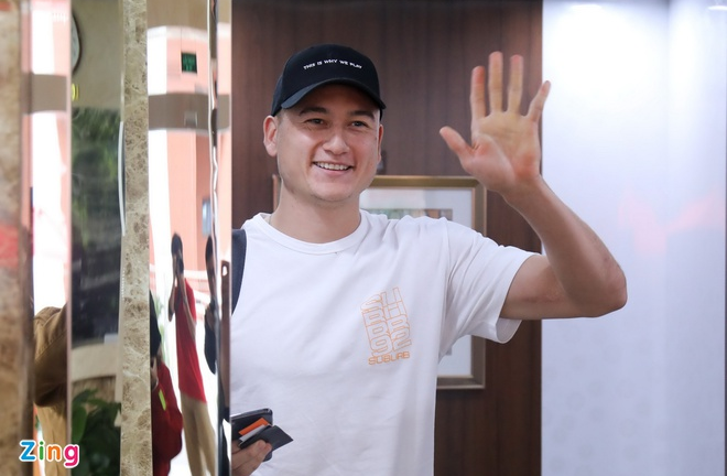 Văn Lâm có visa, sang Nhật Bản đầu tháng 4