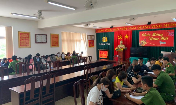 Biến nhà nghỉ ở Huế thành tụ điểm ma tuý: Tạm giữ hình sự 14 người