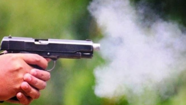 Cảnh sát hình sự Tiền Giang bị đánh, cướp súng: Vì sao không nổ súng trấn áp?