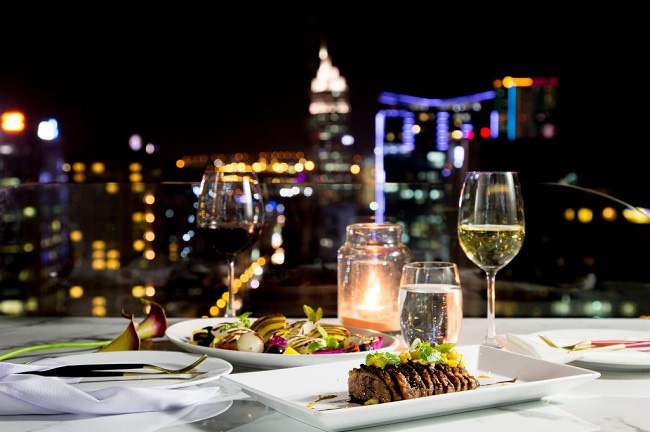 10 'mưu kế' của nhà hàng khiến khách gọi món không tiếc tiền