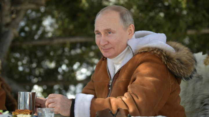 Tổng thống Putin được bầu chọn là ‘người đẹp trai nhất nước Nga’
