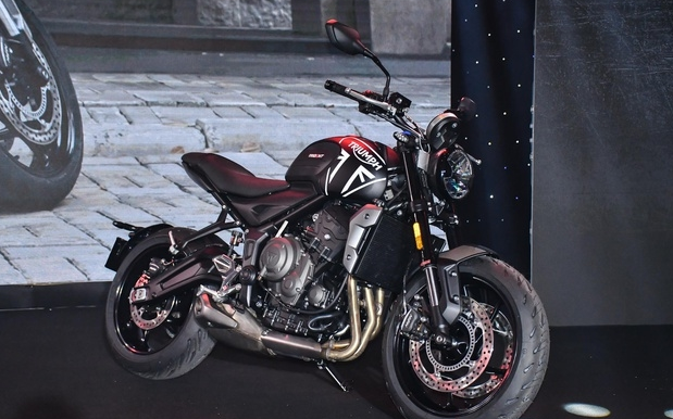 Chi tiết Triumph Trident 660 giá 270 triệu đồng tại Việt Nam