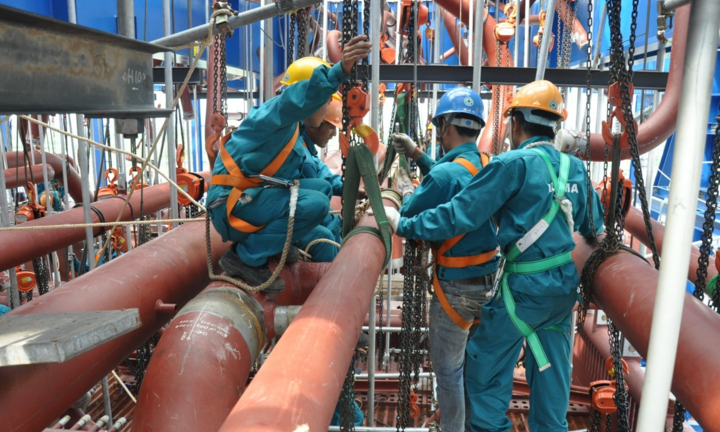 Lilama 45.1: Lợi nhuận giảm mạnh, cổ phiếu vẫn tăng 400%