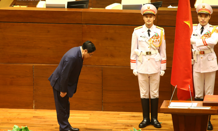 Ảnh: Thủ tướng Phạm Minh Chính tuyên thệ nhậm chức 