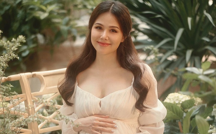 Ảnh: Phanh Lee 'Ghét thì yêu thôi' gợi cảm dù sắp sinh con đầu lòng
