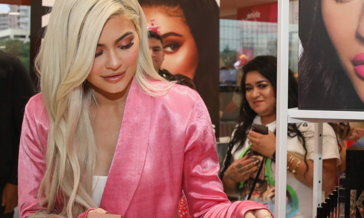 Thổi phồng tài sản, Kylie Jenner bị Forbes loại khỏi danh sách tỷ phú