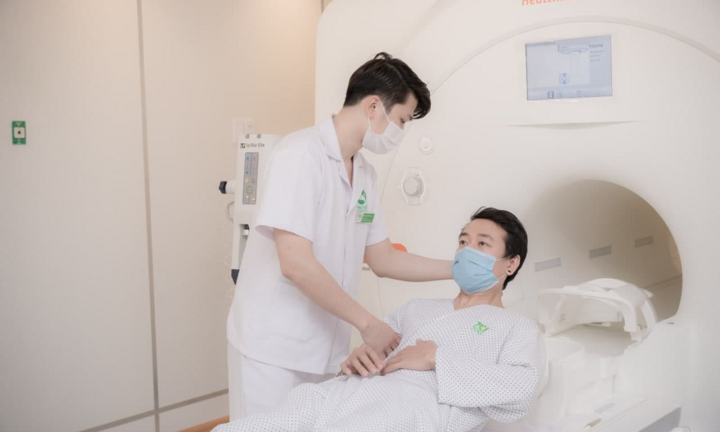 Tưởng đau cổ vai gáy bình thường hóa ra mắc bệnh hiếm gặp