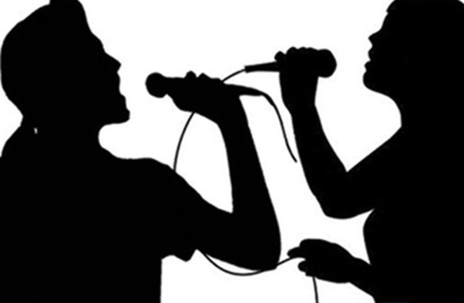 Gợi ý nữ sinh mời đi karaoke, HLV trung tâm thể dục bị đuổi việc