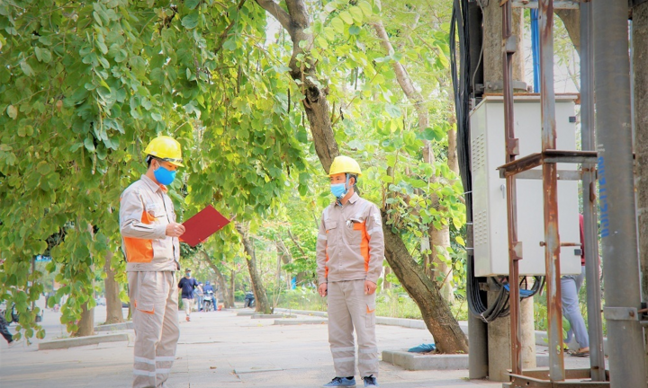 EVNNPC đảm bảo cấp điện ổn định trong các ngày lễ Giỗ Tổ Hùng Vương, 30/4 - 1/5