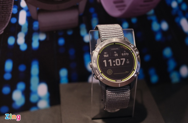 Đồng hồ pin 65 ngày, giá 20 triệu đồng tại Việt Nam