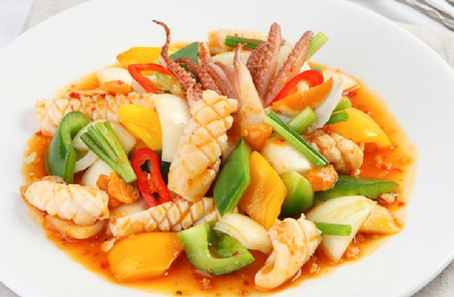 Món ngon mỗi ngày: Mực xào chua ngọt 