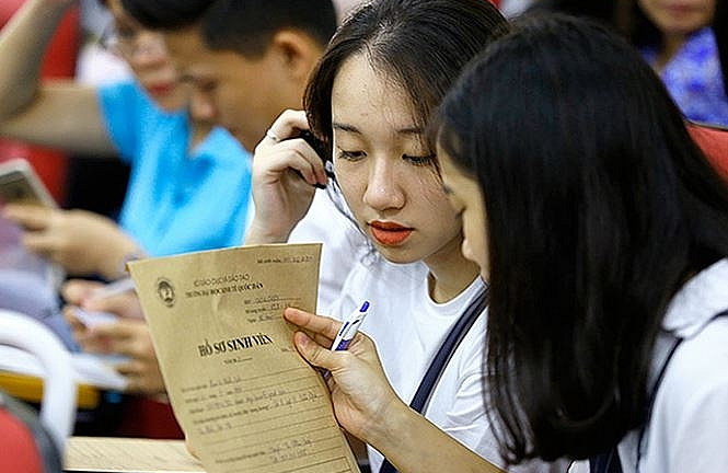 Học phí đại học tăng 'sốc': Nếu không hỗ trợ, sinh viên nghèo nguy cơ nghèo tiếp