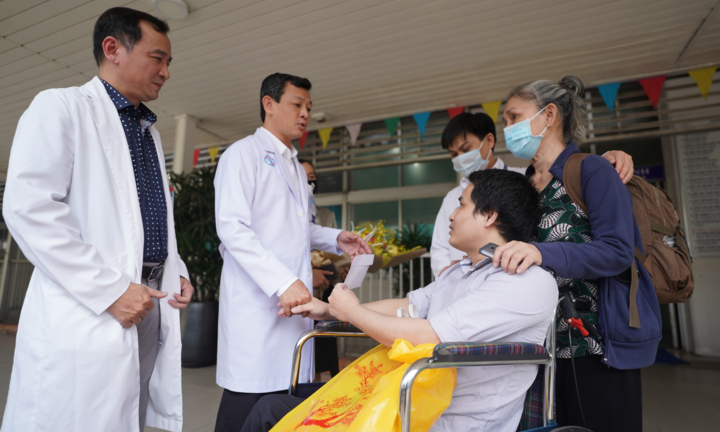 Nằm viện 11 năm được bảo hiểm chi trả hơn 38 tỷ đồng: BHXH TP.HCM nói gì?