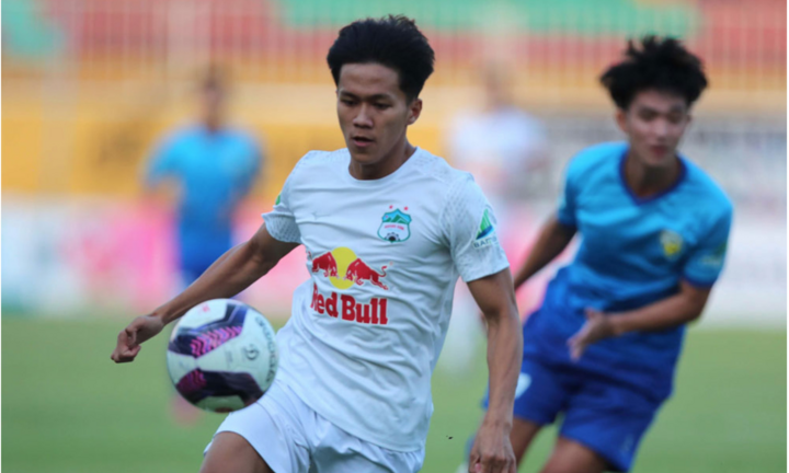 Tương lai HAGL chông chênh trên đôi chân đàn em Công Phượng 