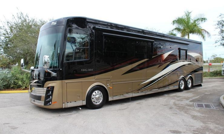 5 xe hơi tiện nghi hơn cả ngôi nhà 