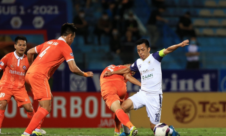 HLV Park Choong-kyun ra mắt thất bại, Hà Nội FC xuống nhóm đua trụ hạng