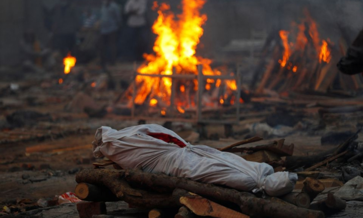 Ấn Độ lập kỷ lục số người chết vì COVID-19 trong ngày