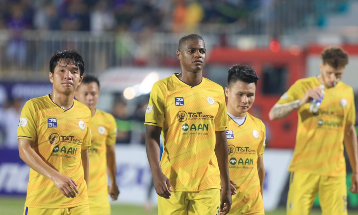 Kịch bản nào khiến Hà Nội FC phải đua trụ hạng ở giai đoạn hai?