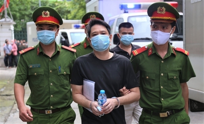 Xét xử đại án Nhật Cường: Anh trai hầu tòa, em trai bỏ trốn bị truy nã