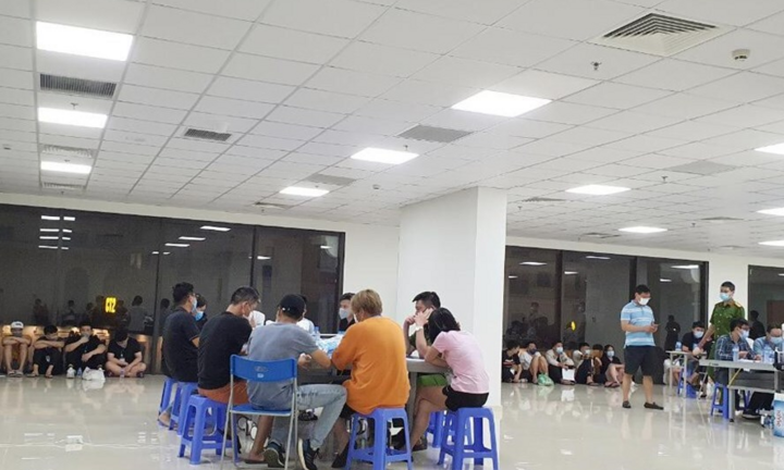 Video: Người nước ngoài nhập cảnh trái phép vào Việt Nam có mục đích gì?