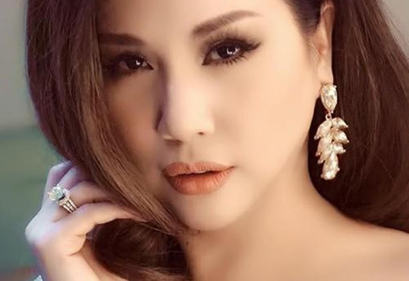 Ca sĩ 'đại gia' Minh Tuyết: Cưới 20 năm chưa sinh con, nhan sắc như thiếu nữ