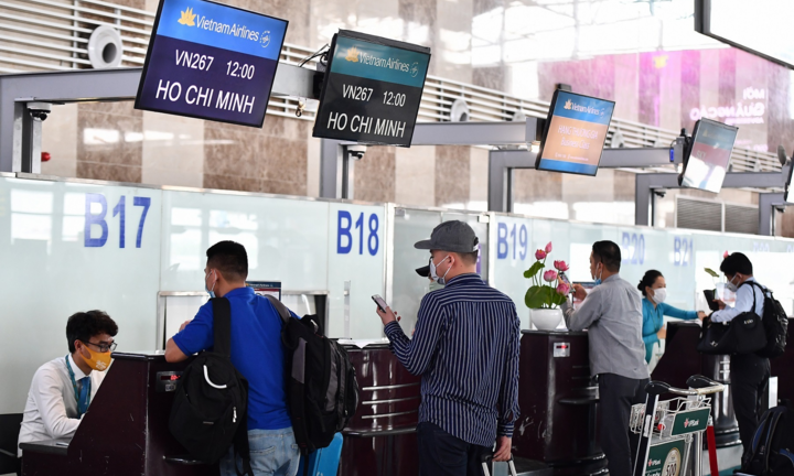 Vietnam Airlines hỗ trợ hành khách đổi, hoàn vé trước do dịch COVID-19